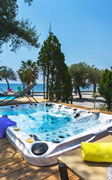 Villa Bellasia: bubbelbad, Buitenkanten, Buitenshuis, Keer bekeken