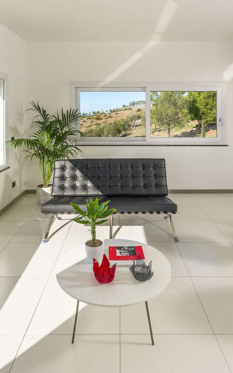 Villa Giglio Di Mare: Lunchroom, Woonkamer