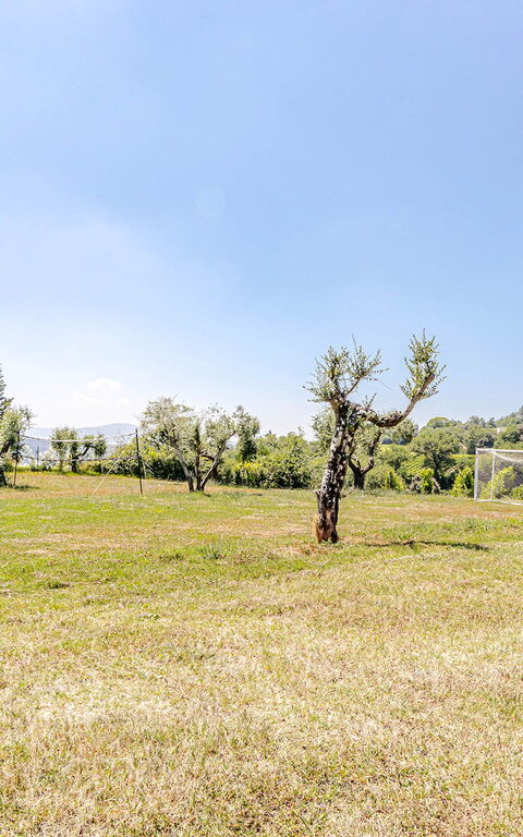 Chateau La Siroque: Buitenkanten, Buitenshuis, Tuin