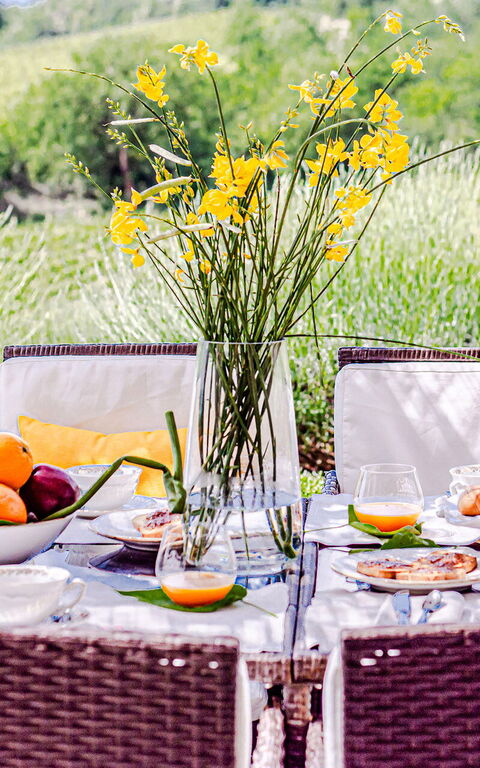 Chateau La Siroque: Buitenkanten, Buitenshuis