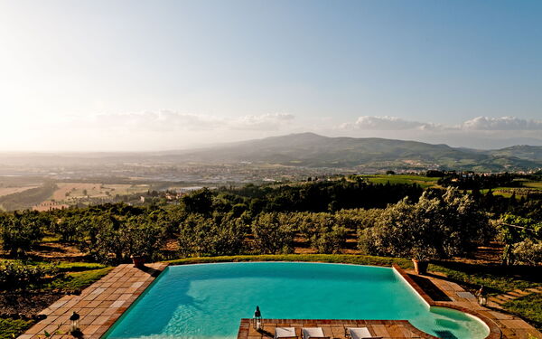 Cottage Colle di Sotto: Buitenkanten, Buitenshuis, zwembad