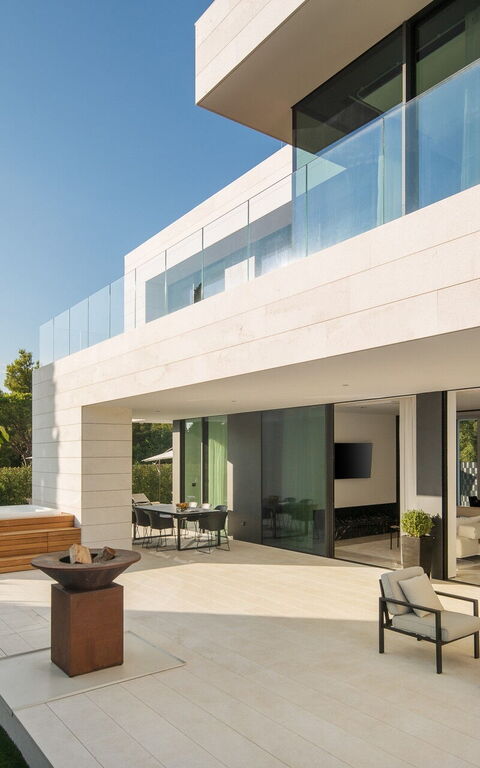 Orvas Villa 82: Balkon / terras / patio, bubbelbad, Buitenkanten, Buitenshuis