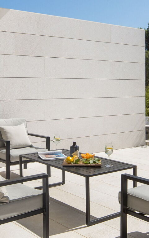 Orvas Villa 82: Balkon / terras / patio, Buitenshuis