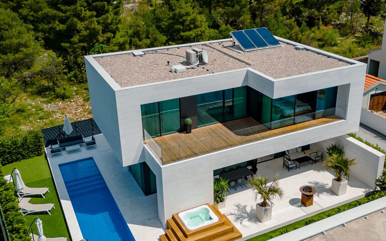 Orvas Villa 82: bubbelbad, Buitenkanten, Keer bekeken, Tuin, zwembad