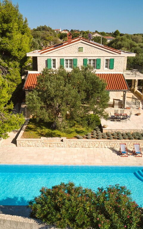 Orvas Villa 189: Balkon / terras / patio, Buitenkanten, Tuin, zwembad