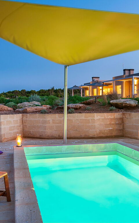 Villa Partenope: Buitenkanten, Buitenshuis, zwembad