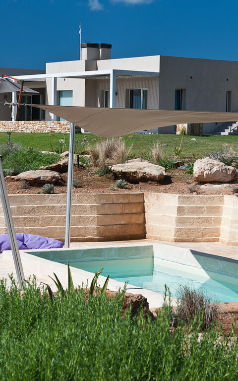 Villa Partenope: Buitenkanten, Buitenshuis, zwembad