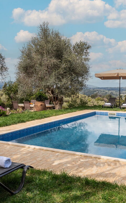 Klapas: Buitenkanten, Tuin, zwembad