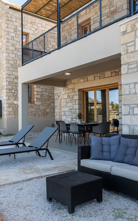 Villa Seiri: Balkon / terras / patio, Buitenkanten, Buitenshuis