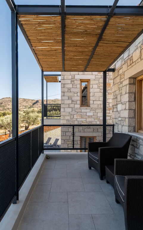 Villa Seiri: Balkon / terras / patio, Buitenkanten, Buitenshuis, Keer bekeken