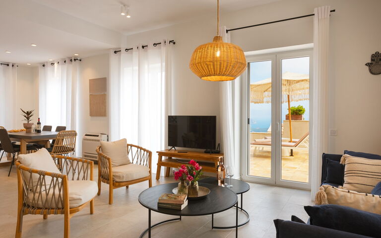 Villa Thea Mare Levantes: Woonkamer