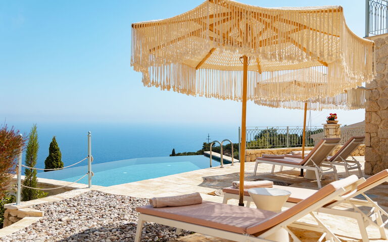 Villa Thea Mare Maistro