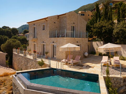 Villa Thea Mare Maistro