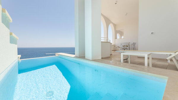 Marinaia Archi: Balkon / terras / patio, Buitenkanten, Buitenshuis, Keer bekeken, zwembad