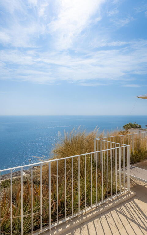 Marinaia Panorama: Buitenkanten, Buitenshuis, Keer bekeken