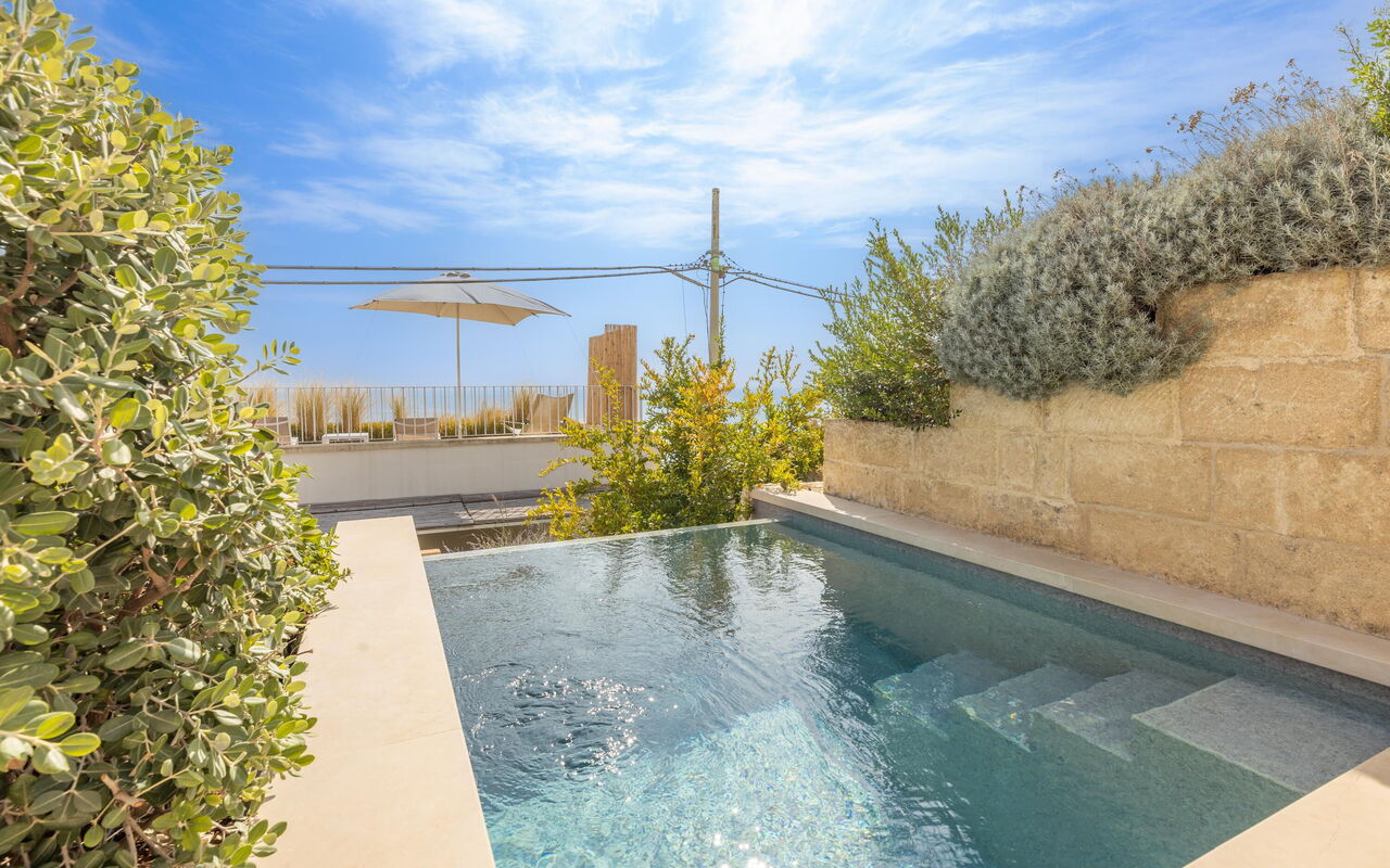 Marinaia Panorama: Keer bekeken, zwembad