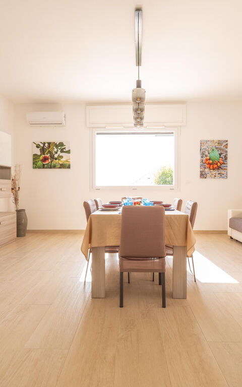 Villa Palibella: Keuken, Lunchroom, Woonkamer