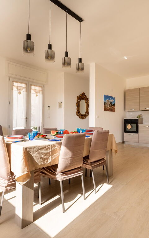 Villa Palibella: Keuken, Lunchroom, Woonkamer