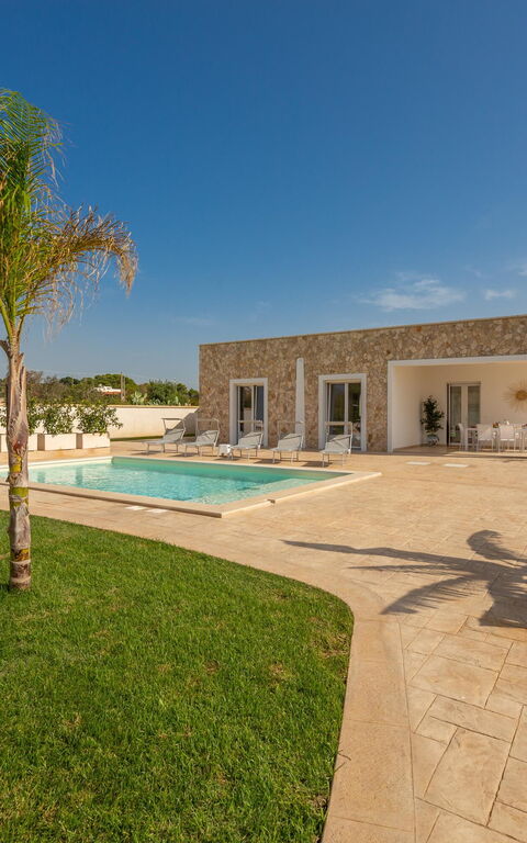 Villa Palibella: Buitenkanten, Buitenshuis, Hoofdingang, Tuin, zwembad