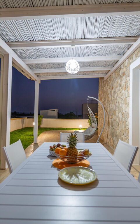 Villa Palibella: Balkon / terras / patio, Buitenkanten, Buitenshuis, Tuin