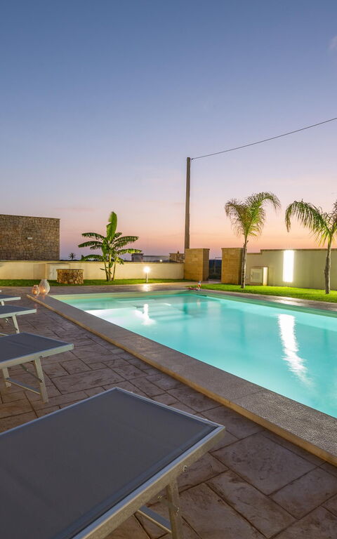 Villa Palibella: Buitenkanten, Buitenshuis, zwembad