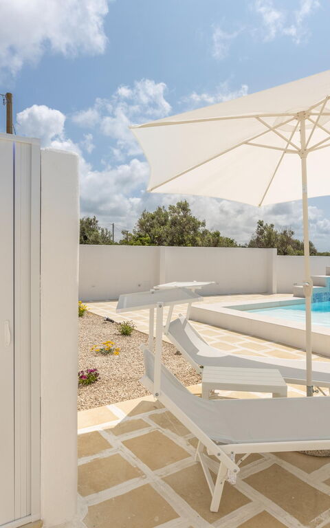 Villa Don Carmine: Buitenkanten, Buitenshuis, zwembad