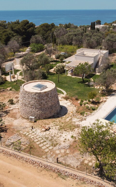 Villa Platino: Buitenkanten, Buitenshuis, Keer bekeken, Tuin, zwembad