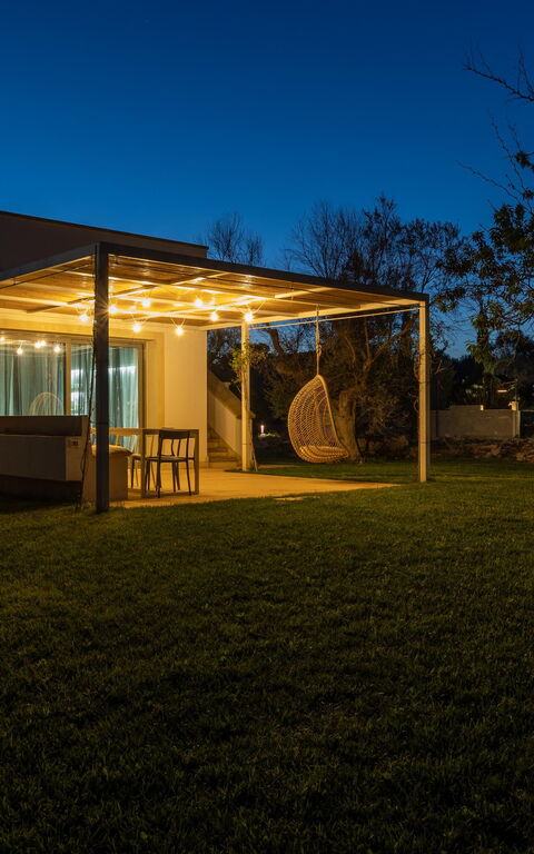 Villa Platino: Buitenkanten, Buitenshuis