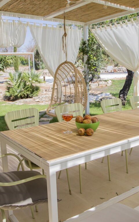 Villa Platino: Buitenkanten, Buitenshuis, Tuin