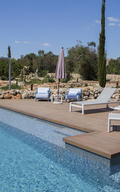 Villa Platino: Buitenkanten, Buitenshuis, zwembad