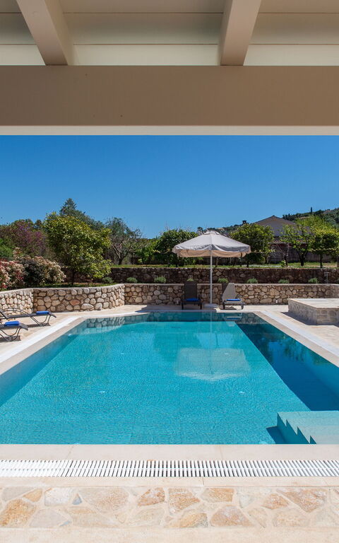 Villa Armonia: Buitenkanten, Buitenshuis, zwembad