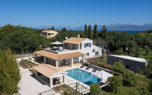 Villa Armonia: Buitenkanten, Buitenshuis, Keer bekeken, zwembad