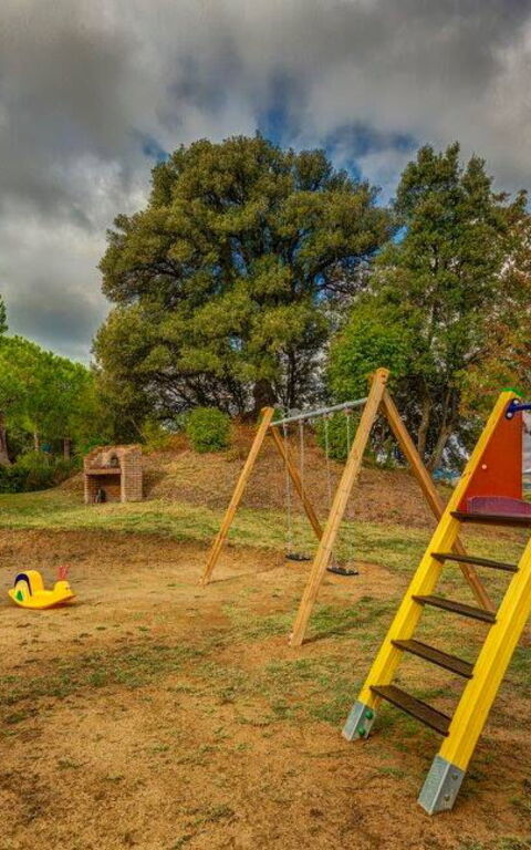 Leccino: Buitenkanten, Buitenshuis, Keer bekeken, Tuin