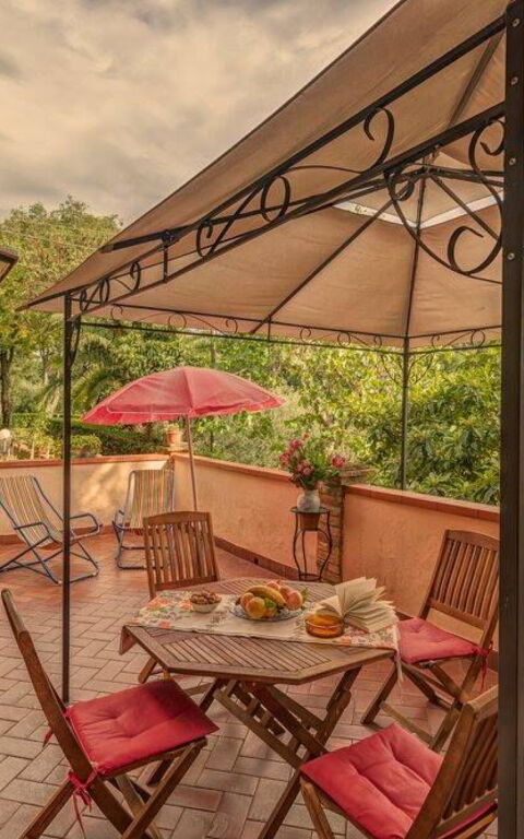 Leccino: Balkon / terras / patio, Buitenkanten, Buitenshuis, Keer bekeken