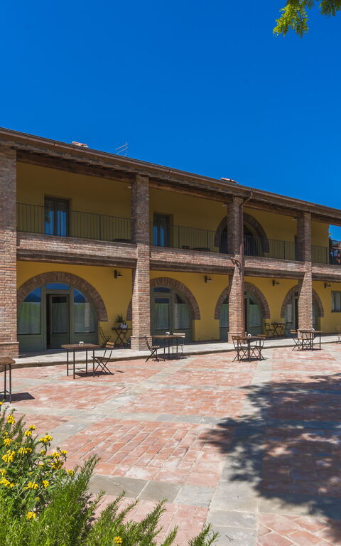 Le Fornaci: Buitenkanten, Buitenshuis, Tuin