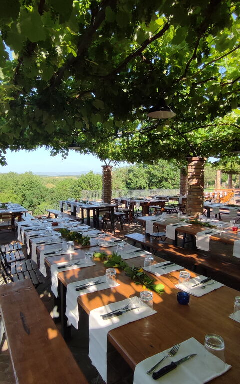 Le Fornaci: Balkon / terras / patio, Buitenkanten, Buitenshuis, Keer bekeken