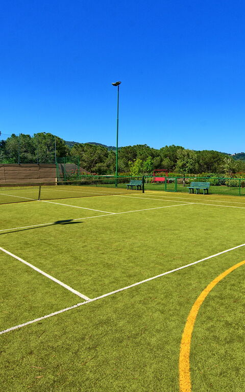 Villa Barbarella: Buitenkanten, Buitenshuis