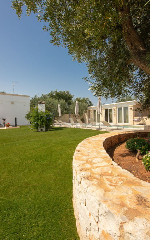 Terra Mater: Buitenkanten, Buitenshuis, Tuin