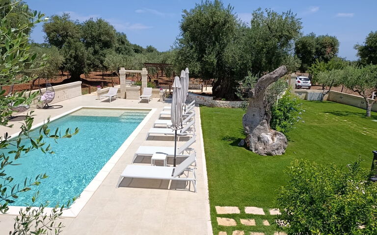 Terra Mater: Buitenkanten, Buitenshuis, Tuin, zwembad