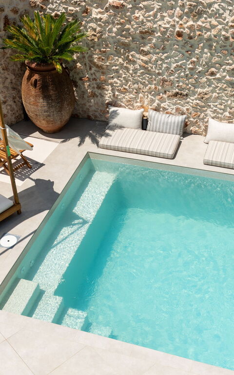 Villa Paul: Buitenkanten, Buitenshuis, zwembad