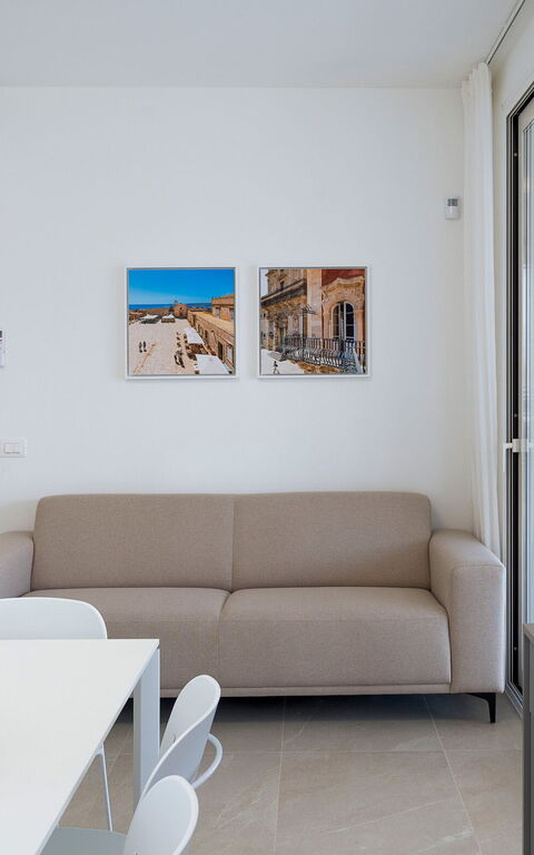 Villa Paradisus: Lunchroom, Woonkamer