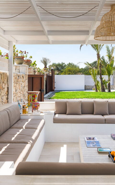 Villa Paradisus: Balkon / terras / patio, Buitenkanten, Buitenshuis