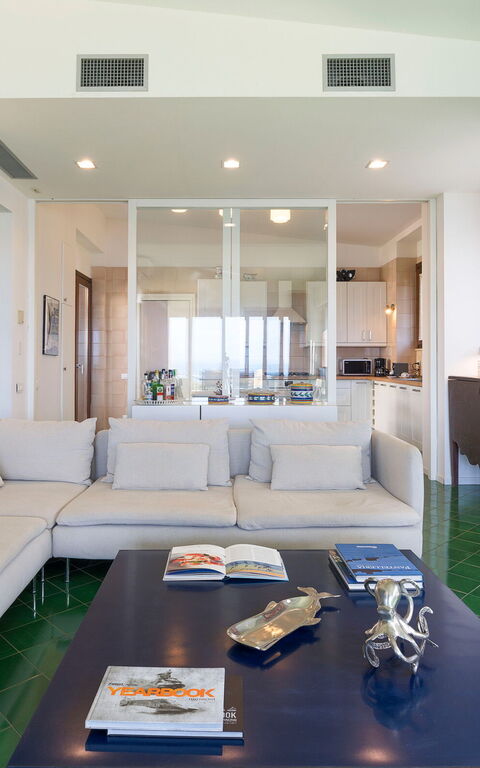 Villa Coralia: Woonkamer