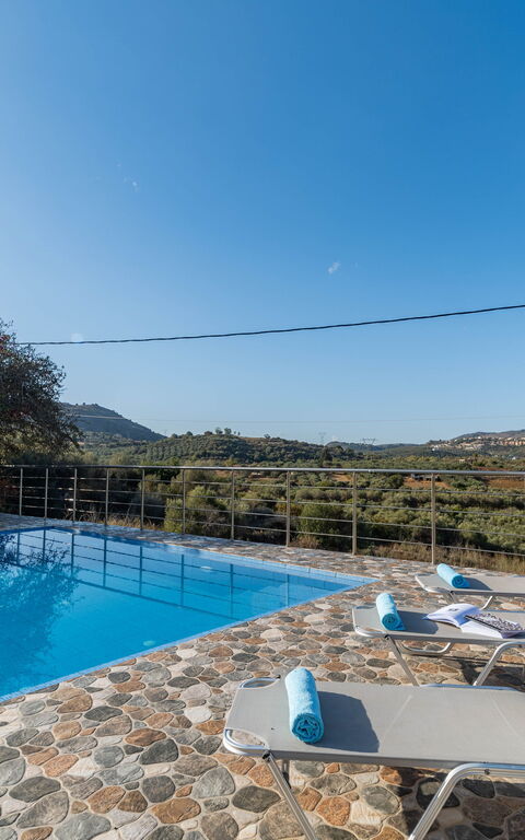 Villa Rose: Buitenkanten, Buitenshuis, zwembad