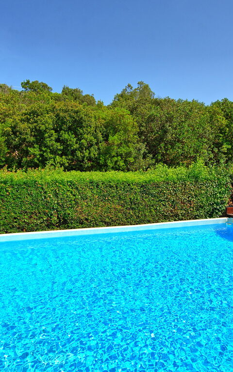 Casale Argentario: Buitenshuis, zwembad