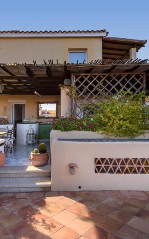 Lentischio: Buitenkanten, Buitenshuis