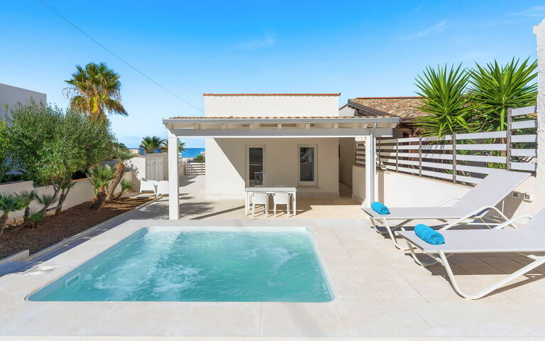 La Siesta: Buitenkanten, Buitenshuis, zwembad