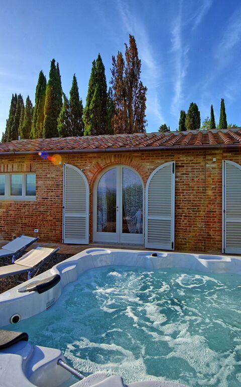 Casa Andrea: bubbelbad, Buitenkanten, Buitenshuis