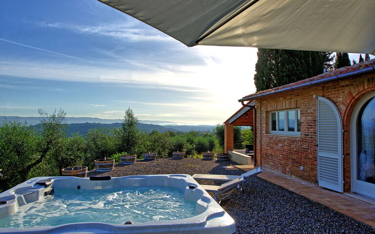 Casa Andrea: bubbelbad, Buitenkanten, Buitenshuis