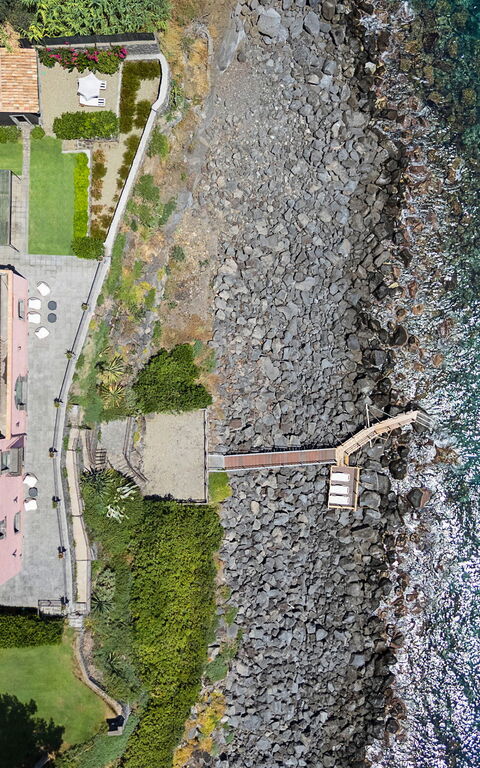 Villa Acqua Marina: Keer bekeken, Tuin, zwembad